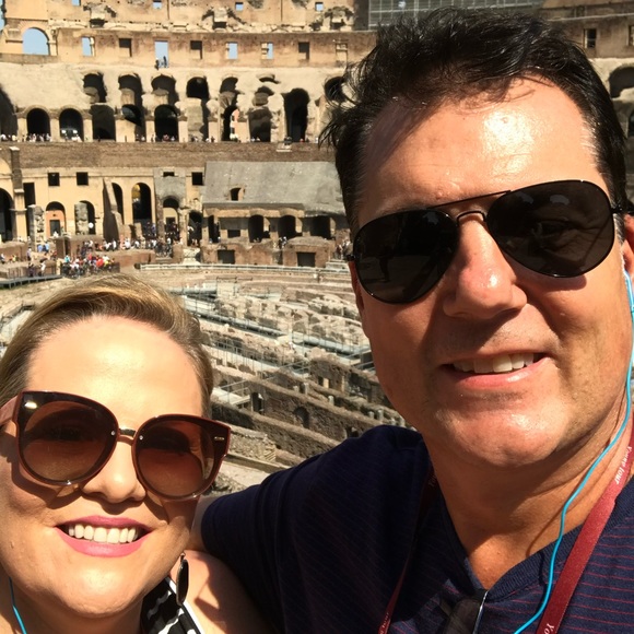 Meet your Posher, Karla - Picture 2 of 3